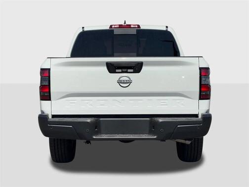 2025 Nissan Frontier S