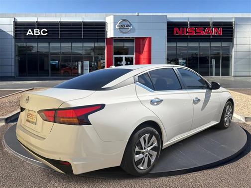 2025 Nissan Altima S FWD