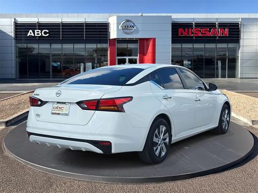 2025 Nissan Altima S FWD