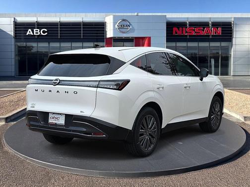 Everest White Pearl Tricoat 2026 Nissan Murano SL