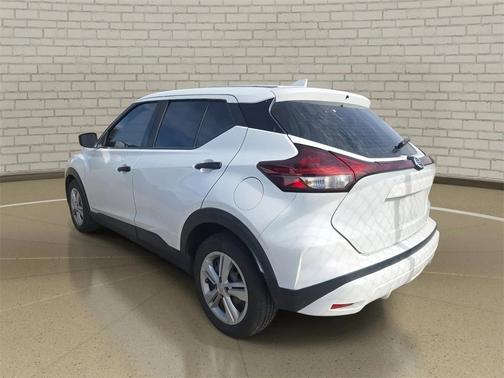 2021 Nissan Kicks S
