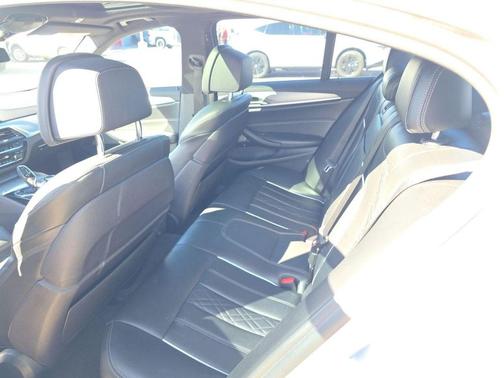 Silver Metallic 2018 BMW M550 i Xdrive