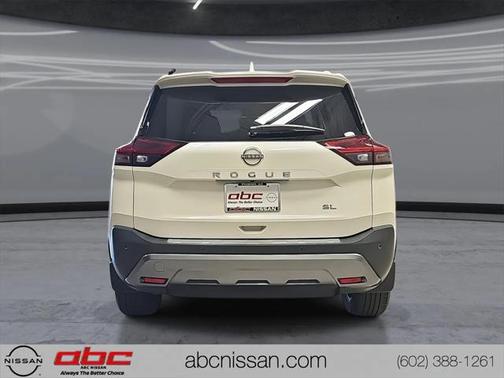 2022 Nissan Rogue SL