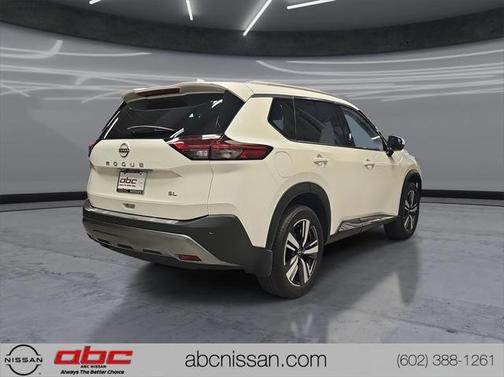 2022 Nissan Rogue SL