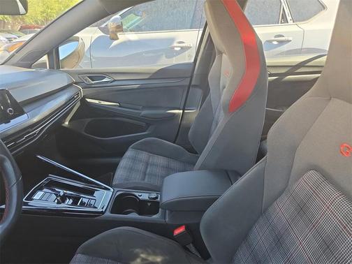 2024 Volkswagen Golf GTI 2.0T S DSG
