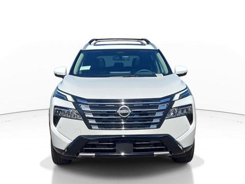 Everest White Pearl Tricoat 2026 Nissan Rogue Platinum