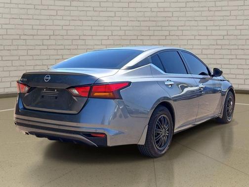 Gun Metallic 2024 Nissan Altima S FWD