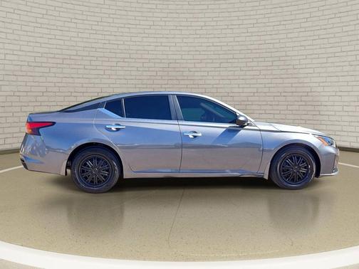 Gun Metallic 2024 Nissan Altima S FWD