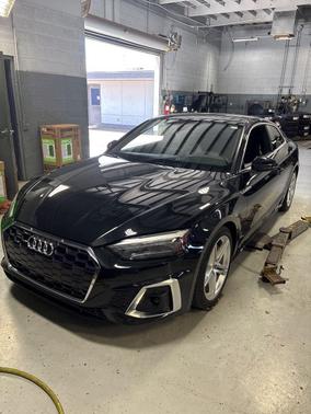 Mythos Black Metallic 2022 Audi A5 45 S line Premium