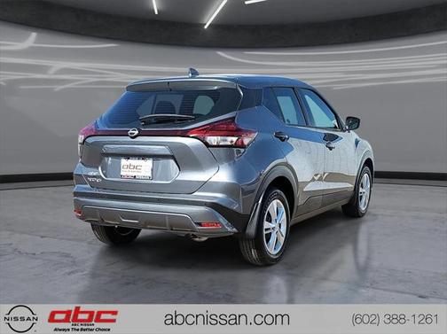 2025 Nissan Kicks S