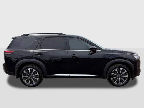 Super Black 2026 Nissan Pathfinder Platinum