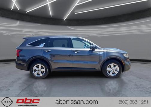 2023 Kia Sorento LX