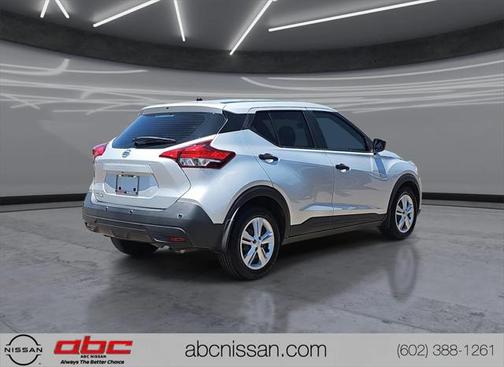 2020 Nissan Kicks S