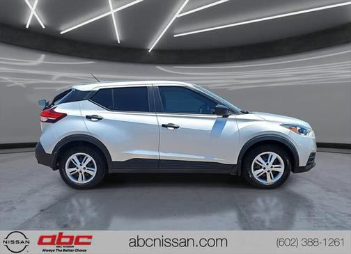 2020 Nissan Kicks S