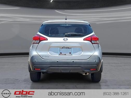 2020 Nissan Kicks S