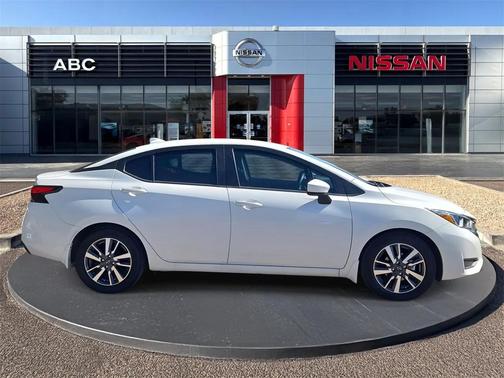 2024 Nissan Versa 1.6 SV
