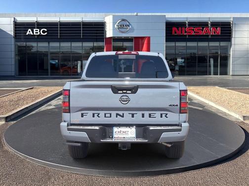 Boulder Gray Pearl 2026 Nissan Frontier SV