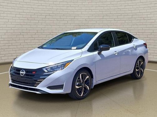 Gray Sky Pearl 2025 Nissan Versa 1.6 S