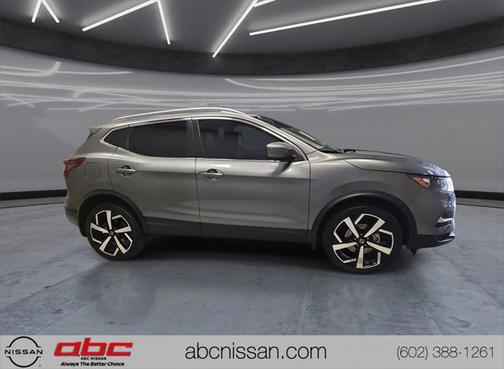 2022 Nissan Rogue Sport SL