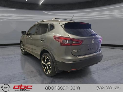 2022 Nissan Rogue Sport SL