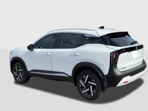 Fresh Powder 2026 Nissan Kicks SV