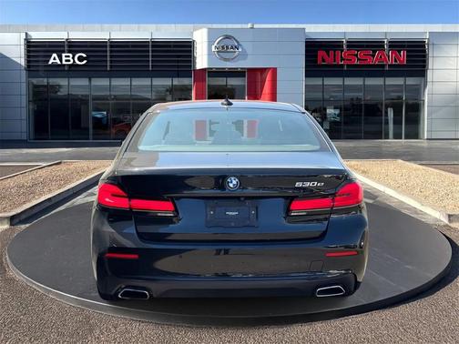 2022 BMW 530e Base