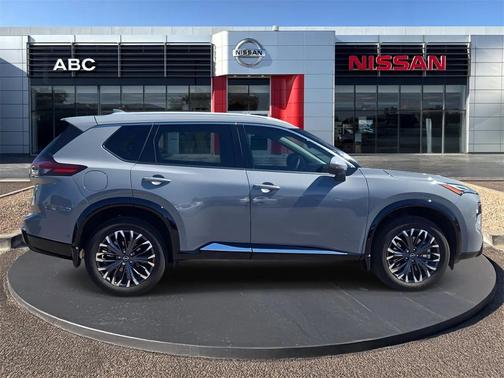 2025 Nissan Rogue Platinum