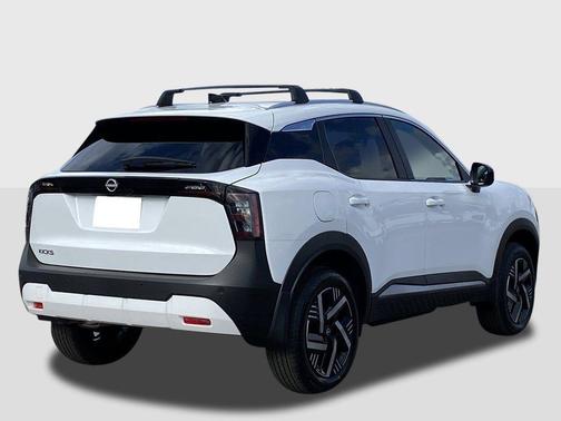 Fresh Powder 2026 Nissan Kicks SV