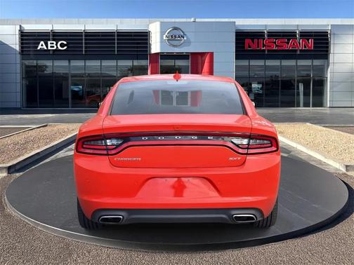 2016 Dodge Charger SXT