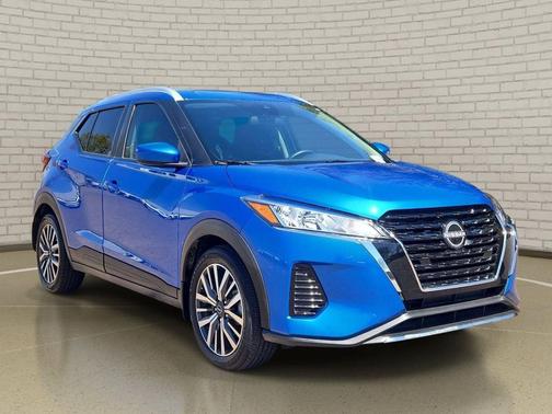 Electric Blue Metallic 2023 Nissan Kicks SV