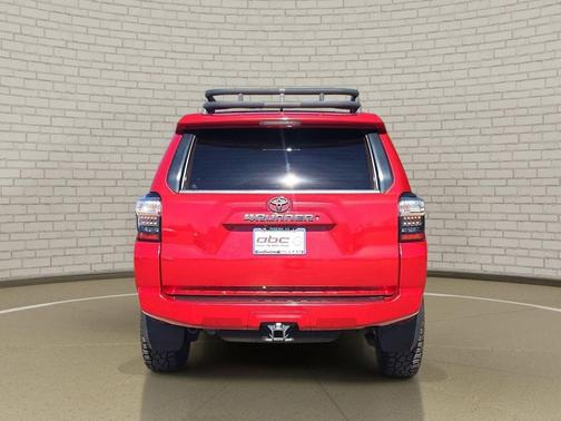 Barcelona Red Metallic 2018 Toyota 4Runner SR5