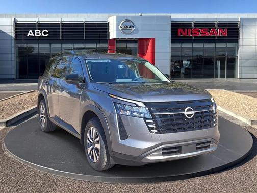 Gun Metallic 2026 Nissan Pathfinder SL
