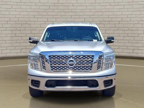 Brilliant Silver Metallic 2018 Nissan Titan SV