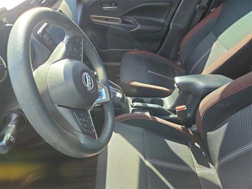 2023 Nissan Versa 1.6 S