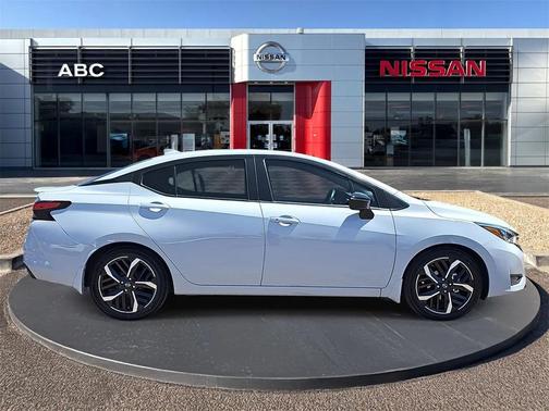 2023 Nissan Versa 1.6 S