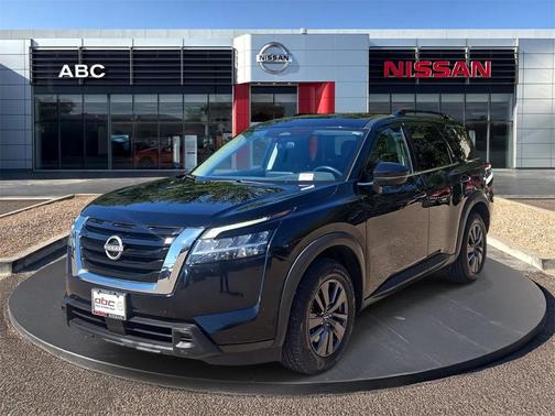 2022 Nissan Pathfinder SV 4WD
