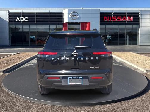 2022 Nissan Pathfinder SV 4WD