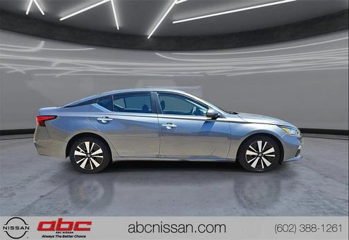 2022 Nissan Altima 2.5 SV