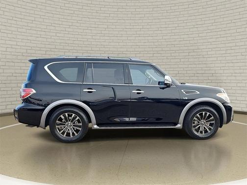 2017 Nissan Armada Platinum