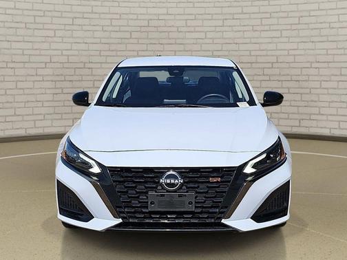 Pearl 2025 Nissan Altima SR FWD