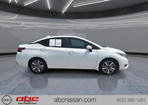 2024 Nissan Versa 1.6 SV