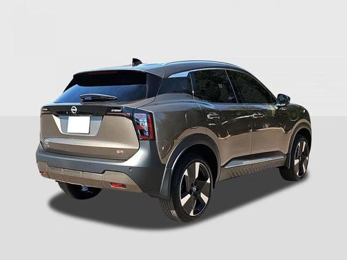 Canyon Bronze Metallic 2026 Nissan Kicks SR