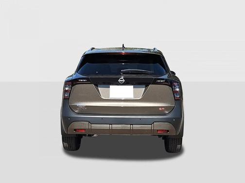 Canyon Bronze Metallic 2026 Nissan Kicks SR