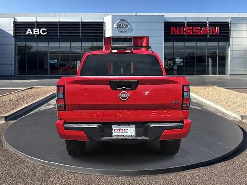 2022 Nissan Frontier SV