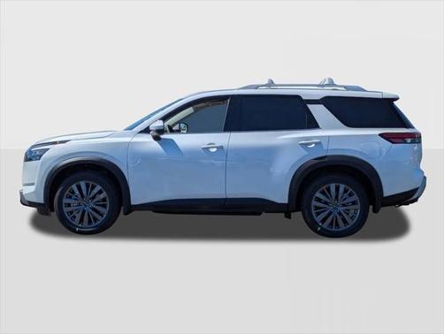 2025 Nissan Pathfinder SL FWD