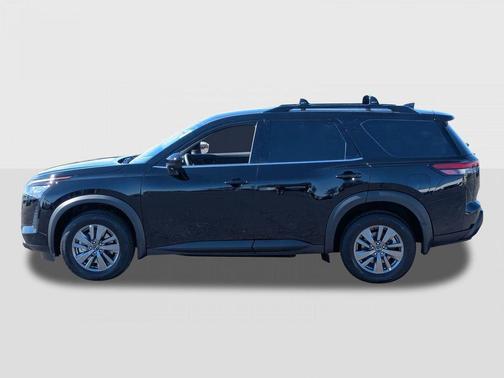 Super Black 2026 Nissan Pathfinder SV