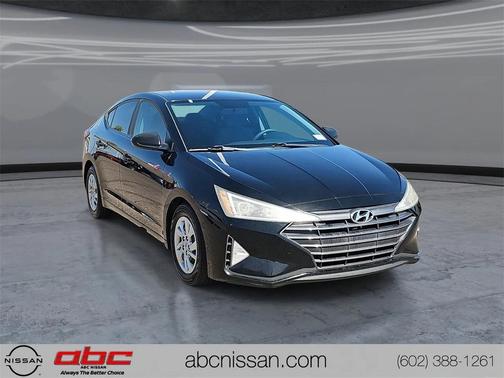 2019 Hyundai ELANTRA SE