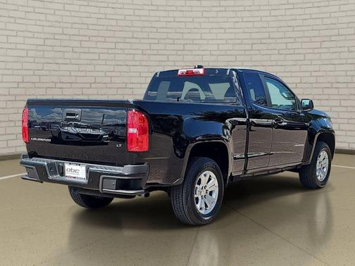 Black 2022 Chevrolet Colorado LT