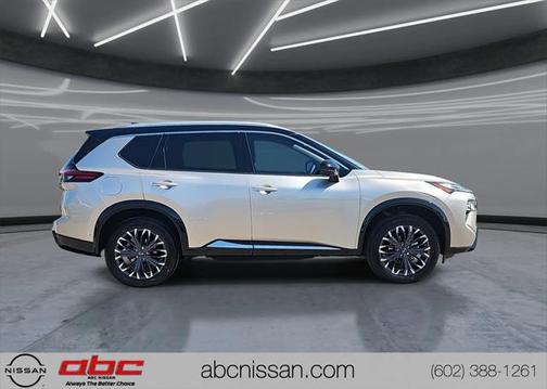 2025 Nissan Rogue Platinum