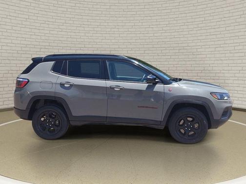 Sting-Gray Clearcoat 2023 Jeep Compass Trailhawk